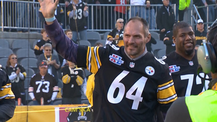 Jeff Hartings being recognized at Steelers game.