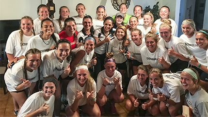 Cedarville University and University of Costa Rica womens' soccer teams
