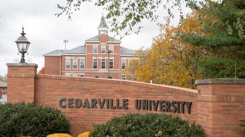 Cedarville University's main entry and Founder's Hall.