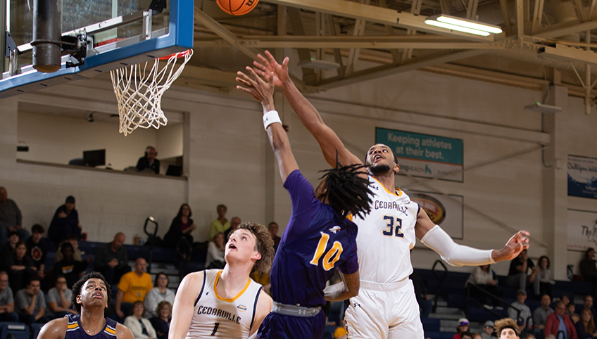 Mens Basketball Action 858