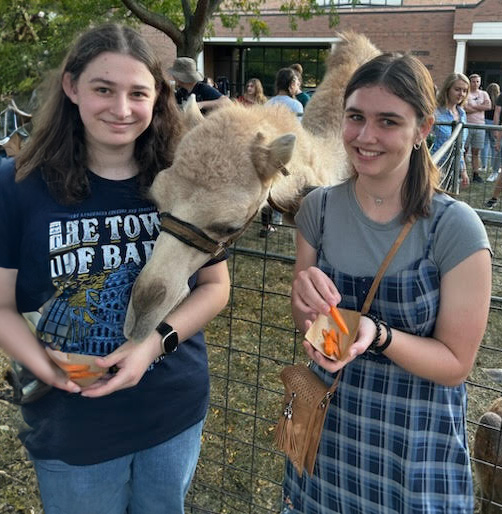 Grace Maxwell and her roommate Annika Sher.