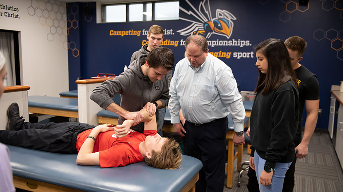 Top 8 Reasons to Pursue an Athletic Training Career
